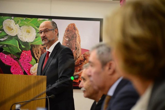 Luis Fuentes interviene en la  III Jornada 'Acercando las instituciones a la sociedad'