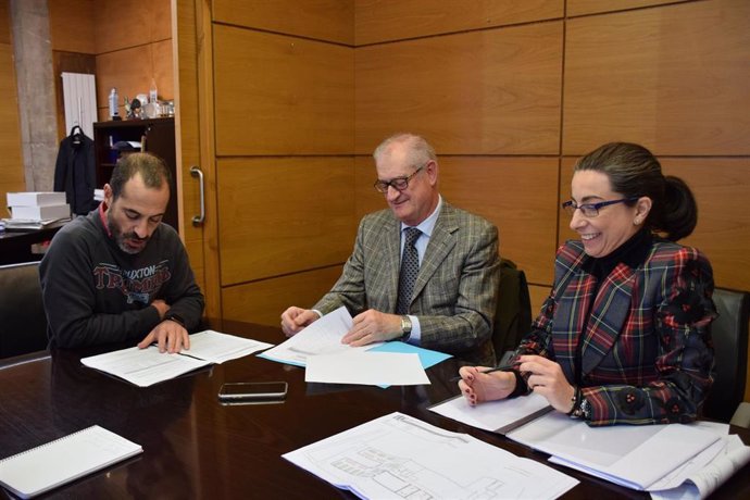 El alcalde de Siero anuncia los contratos para equipar el Centro Integrado de Lugones