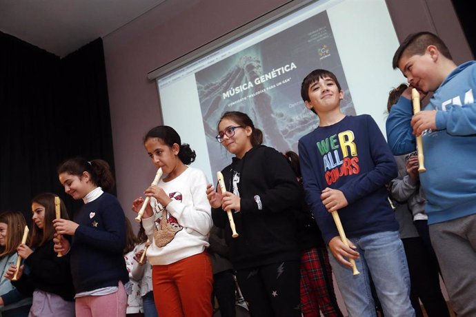 Presentación de las piezas musicales del genoma, dentro del proyecto 'Música genética', en el marco de la Semana de la Ciencia en Asturias