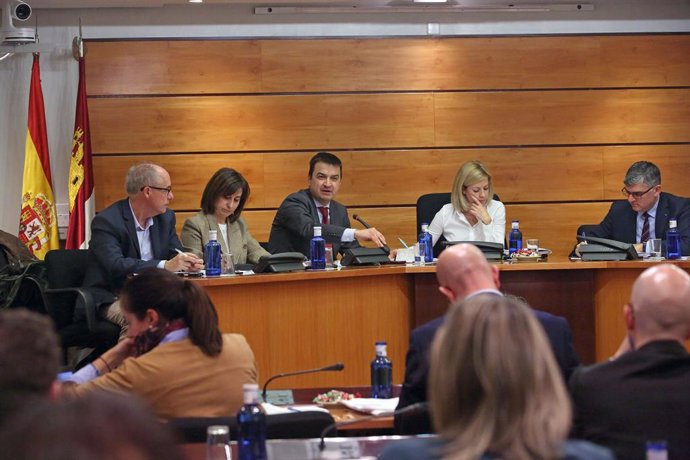 C-LM destinará 1.350 millones de euros del presupuesto a Agricultura, de los que