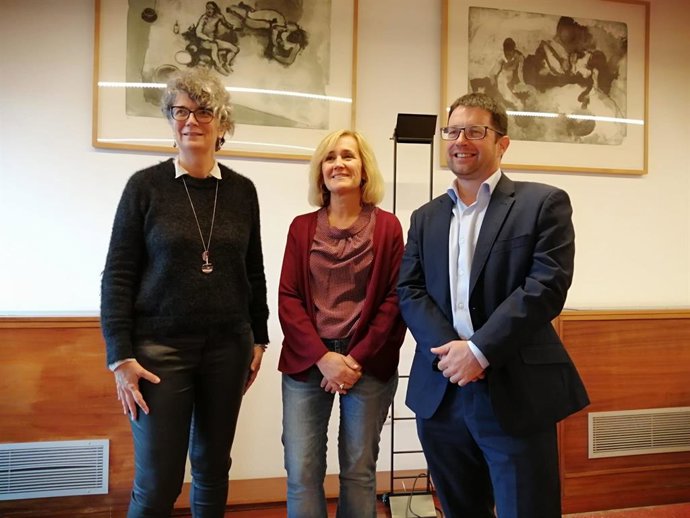 (I-D) Agustina Vilaret, Marta Jacob I Pep Lluís Pons.