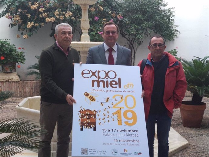 Palomares (centro) presenta Expomiel 2019