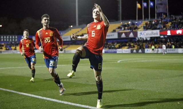 Manu García marca el primer gol de la selección española Sub-21 ante Macedonia
