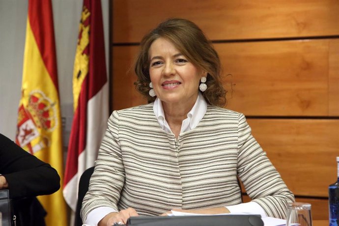 La consejera de Bienestar Social de C-LM, Aurelia Sánchez, en la Comisión de Economía y Presupuestos de las Cortes