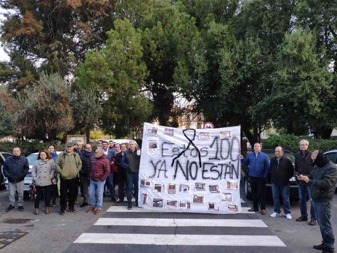 Concentración ante el Ayuntamiento de San Juan