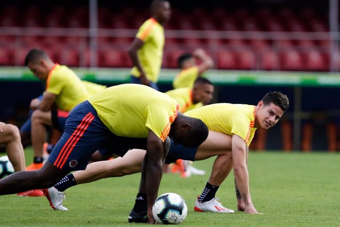 James Rodríguez durante un entrenamiento con Colombia