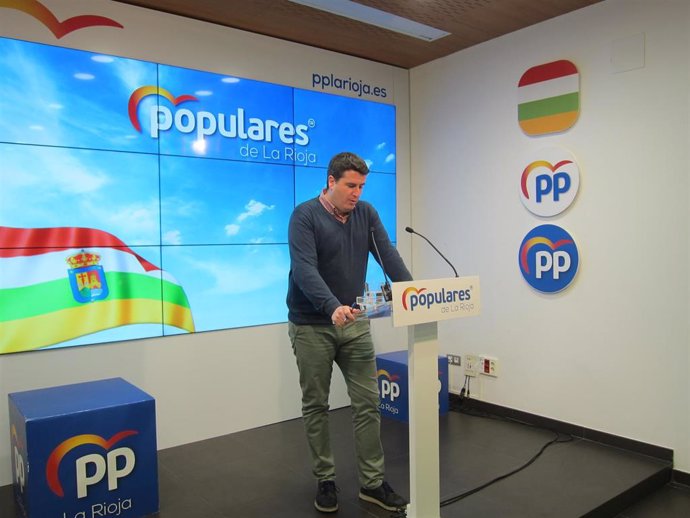 El coordinador general del PP de La Rioja, Diego Bengoa