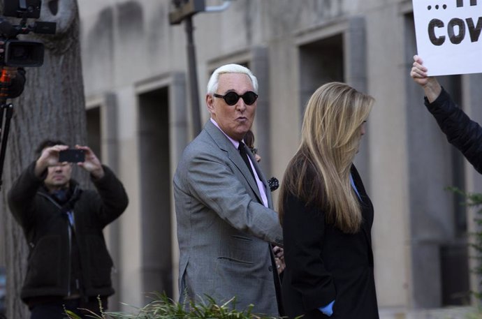 EEUU.- Un jurado declara a Roger Stone, estrecho aliado de Trump, culpable de ob