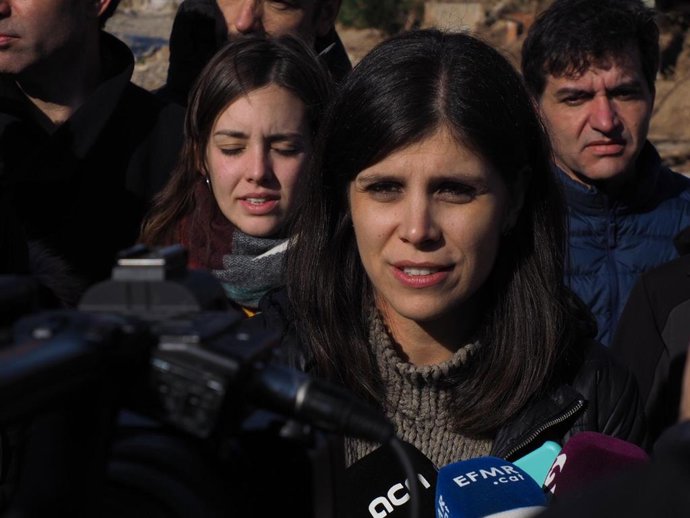Marta Vilalta i Sergi Sabri (ERC) visiten l'Espluga de Francolí (Tarragona) després de les recents inundacions, el 16 de novembre del 2019.