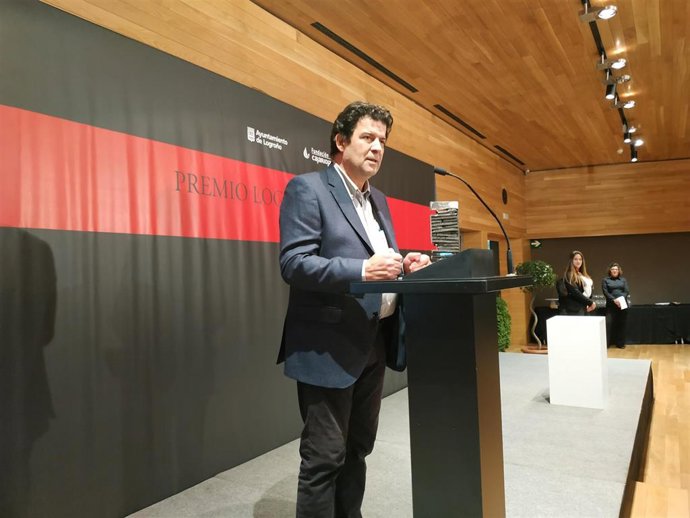 El periodista, Javier Lorenzo, ganador del XIII Premio Logroño de Narrativa
