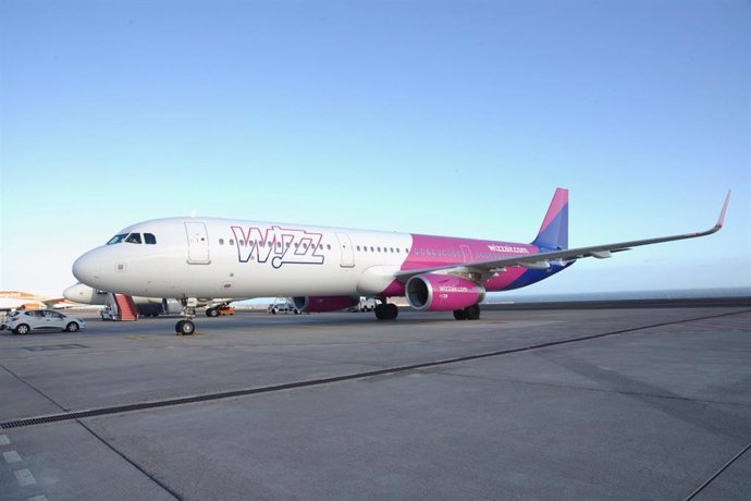 Avión de Wizz Aire que cubre la ruta Londres-Tenerife Sur
