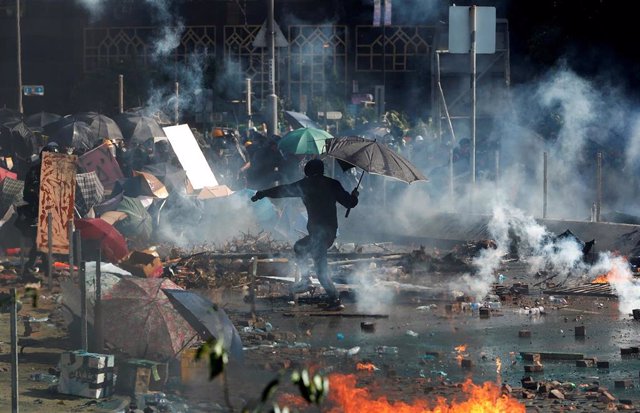 Enfrentamientos en la Politécnica de Hong Kong