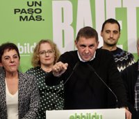 Representantes de EH Bildu acusan a Ortuzar de "pésimo estilo" y le advierten de que se "confunde de enemigo"