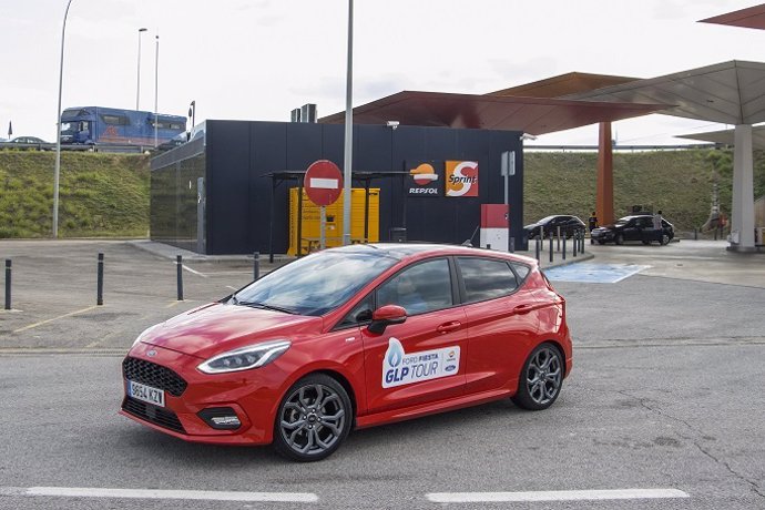 Ford y Repsol dan comienzo al Ford Fiesta GLP Tour en Barcelona con el objetivo de promover la movilidad sostenible con autogas.