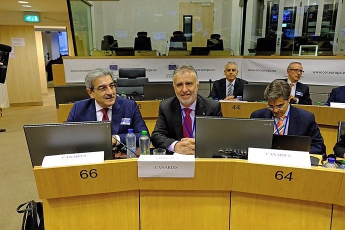 El presidente de Canarias, Ángel Víctor Torres, y el vicepresidente, Román Rodríguez, asisten a la Conferencia de Presidentes de las RUP