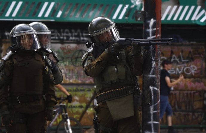 Chile.- Carabineros niega que los proyectiles utilizados en las protestas en Chi