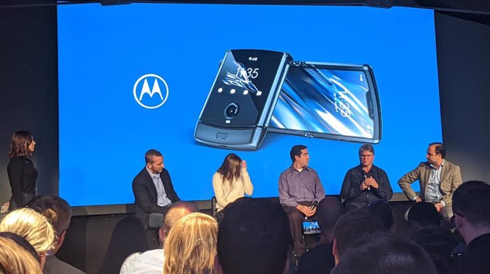 Presentación en Europa del smartphone Motorola Razr.
