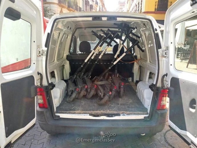 Patinetes eléctricos de alquiler retirados por la Policía Local de Sevilla en una actuación anterior
