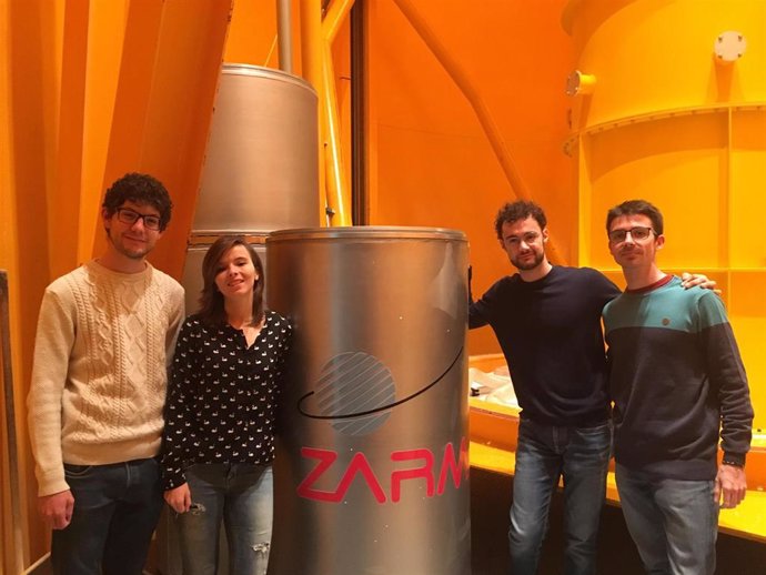 Alumnos y profesores de la Universidad de Sevilla participarán, junto a la Universidad de Milán, en un proyecto de medición del movimiento lateral de líquidos magnéticos en microgravedad.
