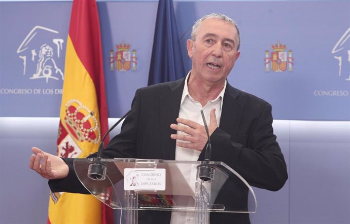 El cabeza de lista de Més Compromís al Congreso por Valencia, Joan Baldoví, durante la rueda de prensa en el Congreso de los Diputados, en Madrid (España), a 13 de noviembre de 2019.