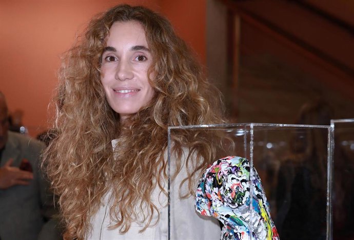 Blanca Cuesta no falta a la subasta benéfica de Smylife Collection Beauty Art