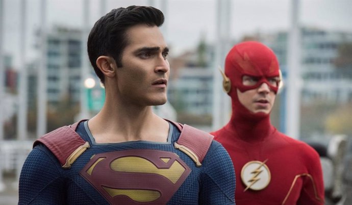 Superman y The Flash en el teaser de Crisis en Tierras Infinitas