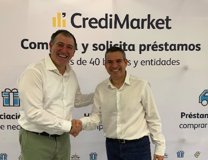 De izda. A dcha.) Ángel Vázquez y Sergio Fernández, CEO de Proyectos y Seguros