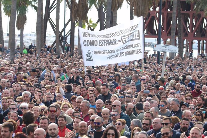 Economía.- Más de 13.000 agricultores se movilizan en Almería por la "superviven