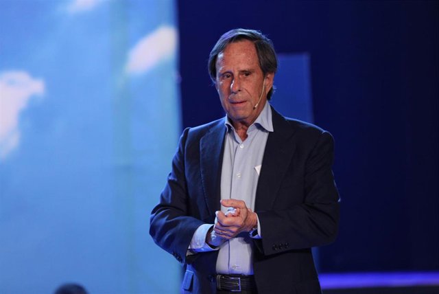 El exalcalde de Alcobendas Ignacio García de Vinuesa en un acto de campaña del PP en la localidad.