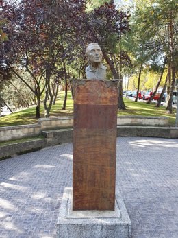 Imagen del busto homenaje a La Pasionaria en la localidad de Rivas Vaciamadrid.