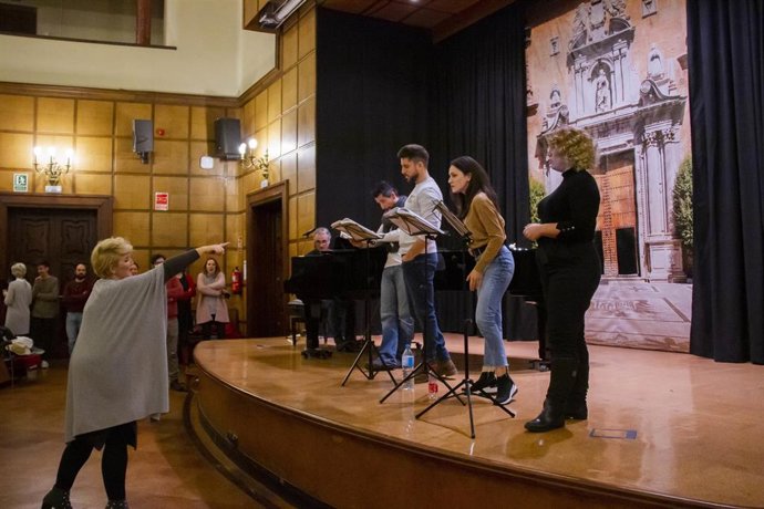 Imagen del ensayo de la obra operística "L'elisir d'amour"