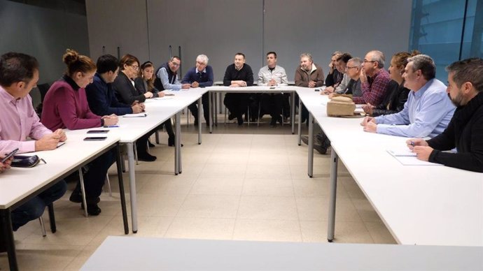 Más Madrid se reúne con el comité de empresa de la EMT .