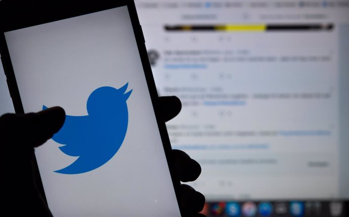 R.Unido.- Twitter acusa a los 'tories' de engañar al público al presentar su cue