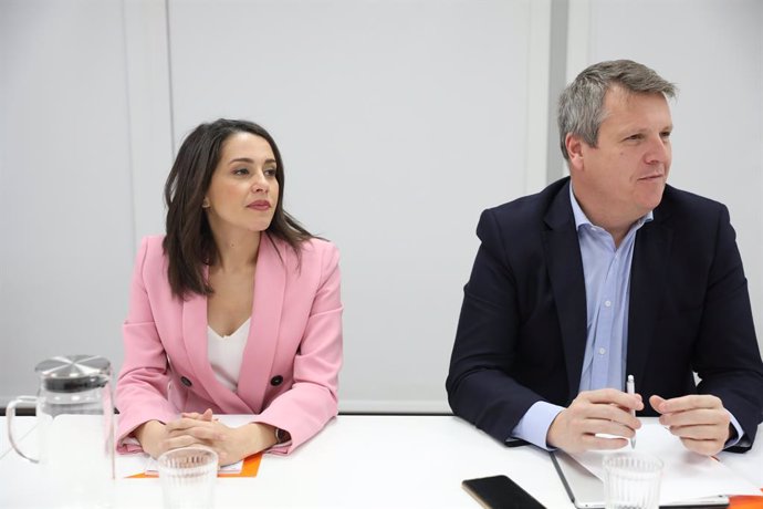 La portaveu de Ciutadans al Congrés dels Diputats, Inés Arrimadas i el sotssecretari general i secretari de Finances del partit