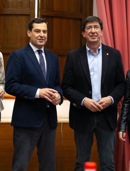 El presidente y el vicepresidente de la Junta de Andalucía, Juanma Moreno y Juan Marín. 