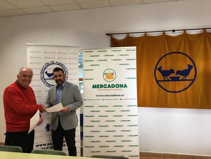 Enrique Castillo, Vocal De Bancosol Y Francisco Rodríguez, Responsable De RR. Externas De Mercadona En Málaga
