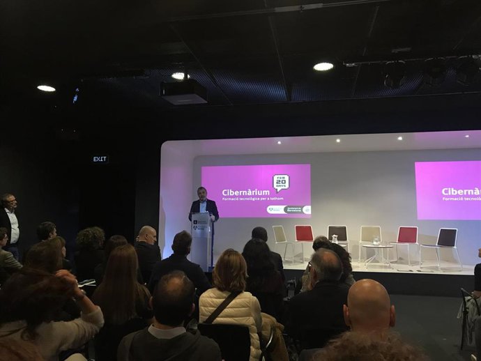 El primer teniente de alcalde de Barcelona, Jaume Collboni, en la celebración del 20 aniversario del Cibernrium