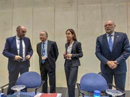 El consejero de Infraestructuras asturiano, Juan Cofiño, el presidente de AETOS, Manuel Arnáiz, la presidenta de Adif, Isabel Pardo de Vera y el DG de carreteras del Ministerio de Fomento, Javier Herrero, en una jornada en Oviedo.