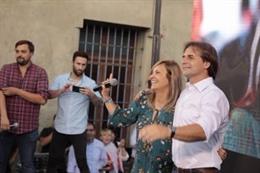 Luis Lacalle Pou y Beatriz Argimón, candidatos a presidente y vicepresidenta en Uruguay