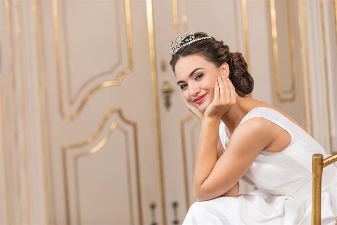 VOB2020_SwarovskiTiara_5252_(c)ThomasSteinlechner