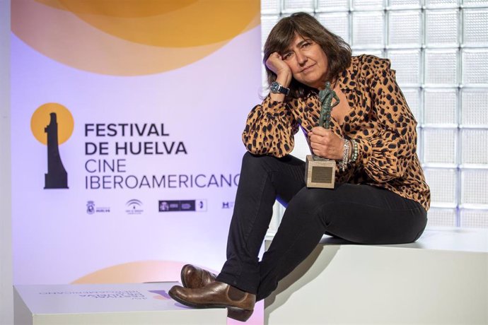 Remedios Malvárez, premio Mejor Cineasta de Andalucía que otorga Canal Sur en el Festival de Huelva.