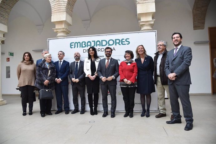 Autoridades en la inauguración de la Jornada Técnica de Turismo 'Cómo hacer la ciudad de congresos que queremos'