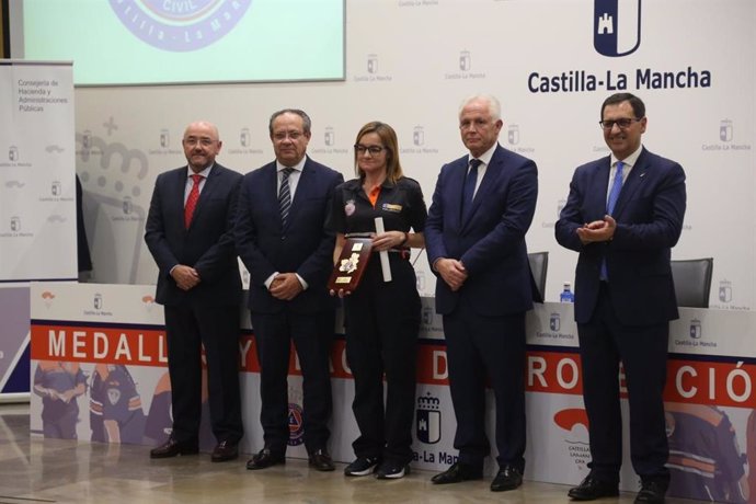 Acto de entrega de 27 medallas y placas de Protección Civil de Castilla-La Mancha.
