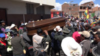Dolor y rabia en Bolivia por la muerte de ocho personas en la operación de desbloqueo de la planta de Senkata