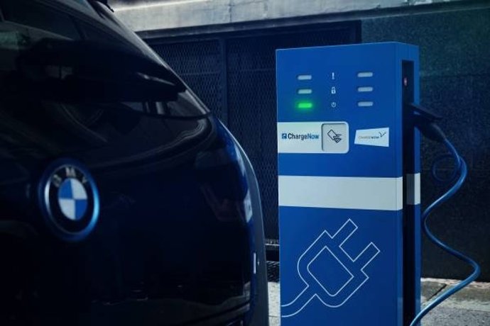 BMW instalará 4.100 puntos de carga para los vehículos eléctricos en Alemania para 2021