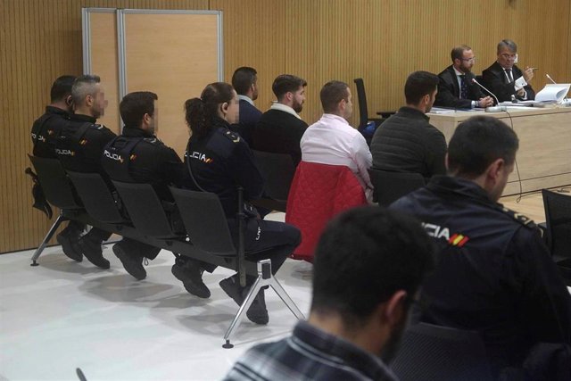 Vista de los cuatro miembros de La Manada, Alfonso Jesús Cabezuelo, José Ángel Prenda, Antonio Manuel Guerrero y Jesús Escudero durante el juicio por los hechos acaecidos en Pozoblanco