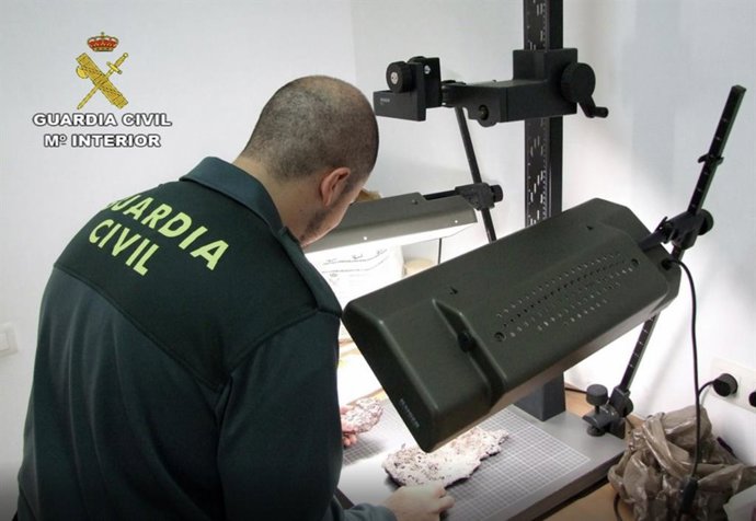 [Grupohuelva] Remitiendo Np Opc Huelva "La Guardia Civil Recupera 556 Kg. De Cobre Que Habían Sido Sustraídos A Varios Transportistas De Una Fábrica Del Polo Químico De Palos De La Frontera"