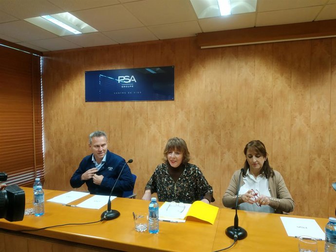 Ignacio Bueno, Rocío López y María Quintana en la rueda de prensa de este jueves.