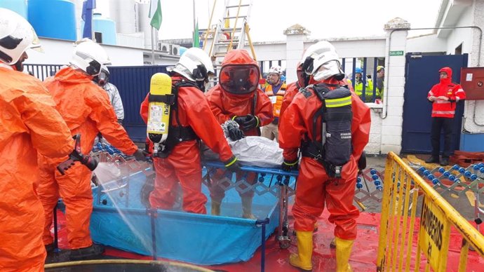 Imagen del simulacro de fuga tóxica llevado a cabo en Albolote