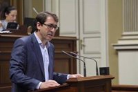 Lavandera (PSOE) dice que el presupuesto "pone los cimientos" de una "nueva era" en Canarias